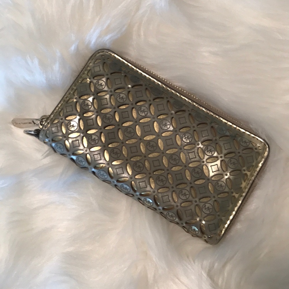 MK Wristlet Wallet Phone Holder